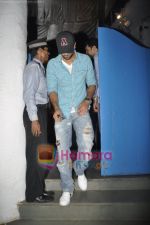Ranbir Kapoor spotted in Bandra in Olive, Mumbai on 17th March 2010 (4).JPG