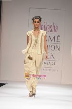 at Designer Nikasha Summer resort collection Siuili at WIFW in New Delhi on 26th March 2010 (11).jpg