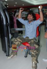 Kailash Kher at the launch of  Snap 24-7 Gym in Malad, Near Croma on 29th March 2010 (17).JPG