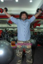 Kailash Kher at the launch of  Snap 24-7 Gym in Malad, Near Croma on 29th March 2010 (19).JPG