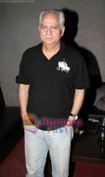 Ramesh Sippy at Sudhir Mishra_s IIFW in Blue Frog on 29th March 2010 (12).JPG