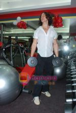 Tiger Shroff at the launch of  Snap 24-7 Gym in Malad, Near Croma on 29th March 2010 (14).JPG