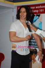 Tiger Shroff at the launch of  Snap 24-7 Gym in Malad, Near Croma on 29th March 2010 (23).JPG