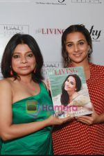 Vidya Balan unveils the April 2010 issue of Hi! LIVING on 10th April 2010.jpg