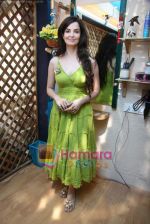 Rukhsar at the Launch of Ayesha Jhulka_s second branch Anantaa spa saloon in Andheri on 25th April 2010 (9).JPG