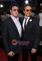 at Iron Man 2 premiere in LA on 26th April 2010 (16).JPG