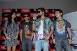 Meiyang Chang, Anushka Sharma, Shahid Kapoor, Vir Das at R City Mall in Ghatkopar on 6th May 2010 (13).JPG
