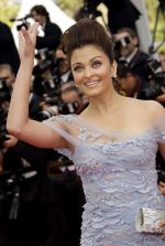 Aishwarya Rai Bachchan attends the Opening Night Premiere of ROBIN HOOD at the Palais des Festivals during the 63rd Annual International Cannes Film Festival on May 12, 2010 in Cannes, France (1).jpg