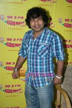 Kailash Kher at Radio Mirchi to launch new track Tere Liye in Lower Parel on 13th May 2010 (21).JPG
