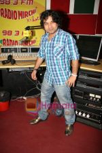 Kailash Kher at Radio Mirchi to launch new track Tere Liye in Lower Parel on 13th May 2010 (3).JPG