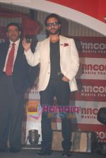 Saif Ali Khan launches Wyncom mobile in Trident on 20th May 2010 (10).JPG
