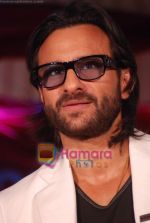 Saif Ali Khan launches Wyncom mobile in Trident on 20th May 2010 (36).JPG