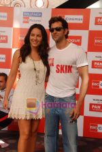Hrithik Roshan, Barbara Mori at Kites promotional event in R City Mall and IMAX on 22nd May 2010 (42).JPG