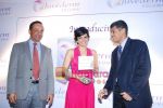 Mandira Bedi launches a beauty product Juvederm VOLUMA during a press conference in New Delhi on Thursday, 27 May 2010 (2).jpg