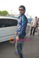 Kunal Kapoor leave for IIFA Colombo in Mumbai Airport on 2nd June 2010 (4).JPG