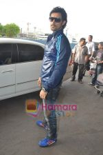 Kunal Kapoor leave for IIFA Colombo in Mumbai Airport on 2nd June 2010 (7).JPG