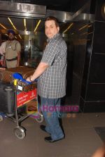Ramesh Taurani leave for IIFA Colombo in Mumbai Airport on 2nd June 2010 (3).JPG
