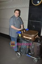 Ramesh Taurani leave for IIFA Colombo in Mumbai Airport on 2nd June 2010 (4).JPG