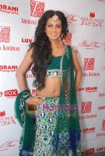 Geeta Basra shoots for Hyderabad Bridal show in Archana Kocchar at Luv Asrani_s studio in Aaram Nagar, Andheri on 5th June 2010 (21).JPG