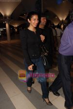 Sophie Chaudhary arrive back from IIFA in Mumbai Airport on 6th June 2010 (53).JPG