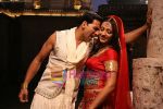 Akshay Kumar & Trisha in the still from movie Khatta Meetha (6).jpg
