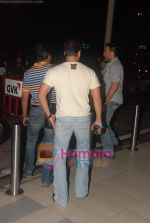 Salman Khan snapped after music launch in Delhi in Airport on 7th Aug 2010 (9).JPG