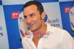 Saif Ali Khan at a promotional Head and Shoulders event on 10th Aug 2010 (54).JPG