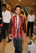 Raghav Sachar at the launch of Vande Mataram album in Reliance, Bandra on 13th Aug 2010 (9).JPG