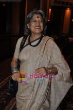 Dolly Thakore at Raghav Bahl book launch in Taj Land_s End, Mumbai on 26th Aug 2010 (4).JPG