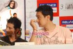 Aamir Khan at 3 Idiots DVD launch in Grand Hyatt on 27th Aug 2010 (2).JPG