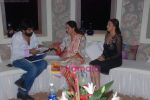 Esha Deol, Hema Malini, Arjan Bajwa on the sets of Tell Me O Khuda in Filmcity on 27th Aug 2010 (68).JPG