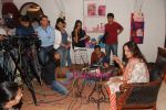 Hema Malini on the sets of Tell Me O Khuda in Filmcity on 27th Aug 2010 (79).JPG