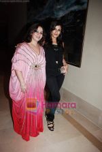 Raveena Tandon at Annu CHadda exhibition co hosted by Kiran Bawa in J W Marriott on 28th Aug 2010 (4).JPG