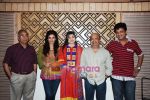 Raveena Tandon, Alka Yagnik, Sameer at Agni film song recording in Santacruz on 28th Aug 2010 (3).JPG