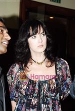 Tulip Joshi at Annu CHadda exhibition co hosted by Kiran Bawa in J W Marriott on 28th Aug 2010 (2).JPG
