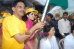 Juhi Chawla at I lOve Mumbai sappling distribution in Marine Drive on 29th Aug 2010 (25).JPG