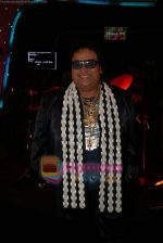 Bappi Lahiri on the sets of Chote Ustaad on 30th Aug 2010 (3).JPG