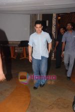 Aamir Khan snapped at Novotel Hotel in Juhu on 31st Aug 2010.JPG