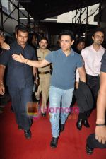 Aamir Khan at Teesri manzil screening on 4th Sept 2010 (7).JPG