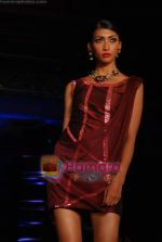 Model walk the ramp for Rahul Gunjan at Day 2 Blenders Tour fashion show on 4th Spt 2010 (24).JPG