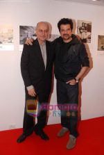 Anil Kapoor, Anupam Kher at Anupam Kher_s art exhibition in Bandra on 7th Sept 2010 (5).JPG