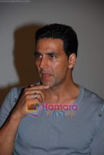 Akshay Kumar birthday and first look of film Action Replay in PVR on 8th Sept 2010 (48).JPG