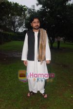 Yashpal Sharma at A Strange Love Story film on location in Kamalistan on 8th Sept 2010 (6).JPG