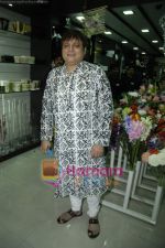 Manoj Joshi at Pollination store in Andheri on 12th Sept 2010 (3).JPG