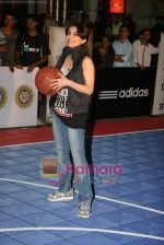 Soha Ali Khan at NBA promotional event in Phoenix Mill on 12th Sept 2010 (5).JPG