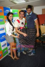 Arbaaz Khan, Malaika Arora Khan at Radio City in Bandra on 15th Sept 2010 (14).JPG