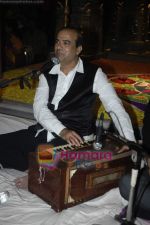 Suresh Wadkar at Ganpati Celebrations in Mumbai on 14th Sept 2010 (6).JPG