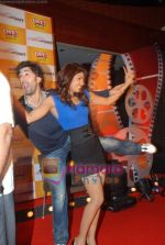 Ranbir Kapoor and Priyanka Chopra launch Oye FM  in Novotel on 18th Sept 2010 (35).JPG