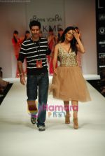Chitrangada Singh walks the ramp for Arpan Vohra Show at Lakme Winter fashion week day 3 on 19th Sept 2010 (22).JPG