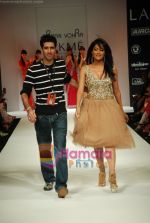 Chitrangada Singh walks the ramp for Arpan Vohra Show at Lakme Winter fashion week day 3 on 19th Sept 2010 (23).JPG